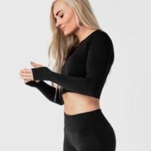 ACTA Black Seamless Athletic top